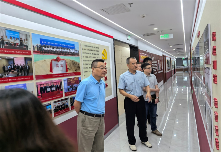 集團公司赴北京千喜鶴集團考察交流并簽訂戰略意向合作協議